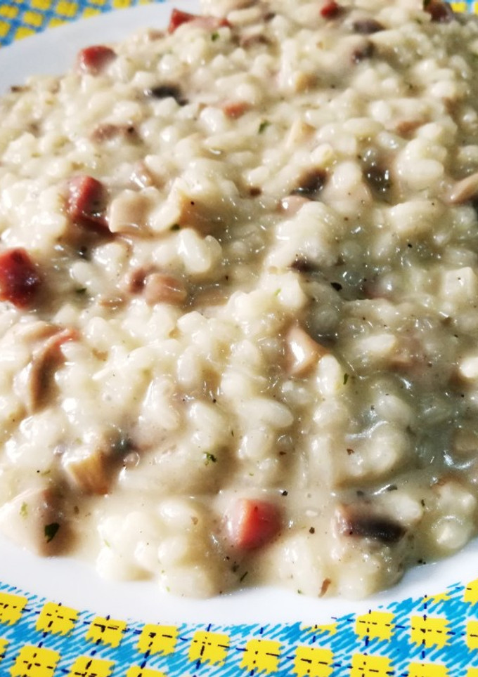 Una foto de Risotto de champiñón con jamón