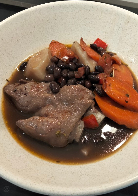 Una foto de Frijoles con manitas