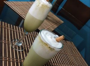 Una foto de Frapuccino de matcha