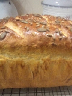 Házi kenyér recept fotója