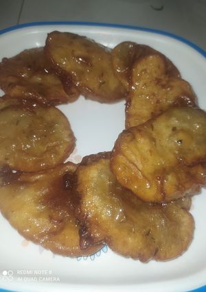 शक्कर की चाशनी के साथ मालपुआ (shakar ki chasni ke sath malpua recipe in Hindi) रेसिपी मुख्य फोटो