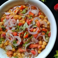 Chana chaat A picture of Chana chaat.