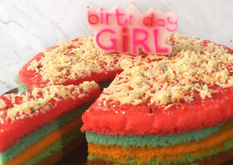 Cara Membuat Steamed Rainbow Cake Ny.Liem yang Enak