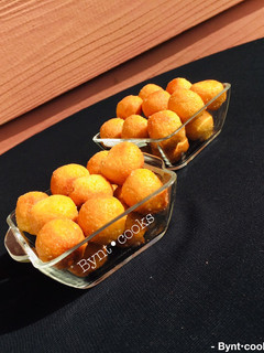 A picture of Milk balls (gullisuwa).