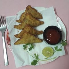 A picture of Chole triangles.