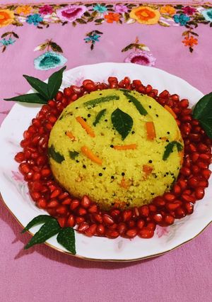 A picture of Semolina Vegetable Upma.