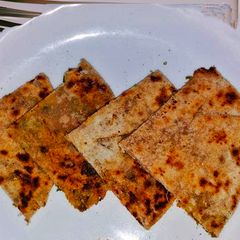 A picture of Oats Masala Paratha.