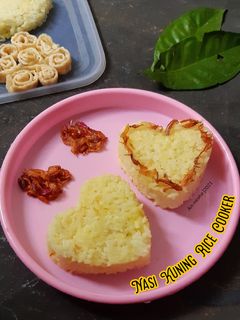 Foto resep 132.Nasi Kuning Rice Cooker