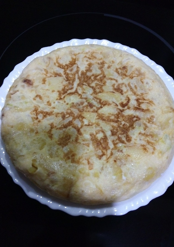 Una foto de Tortilla sana de calabacín y patata