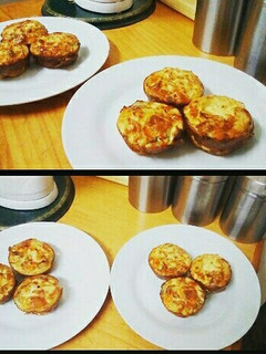 A picture of Mini quiches.