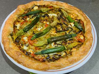 Corsican pie with zucchini flowers