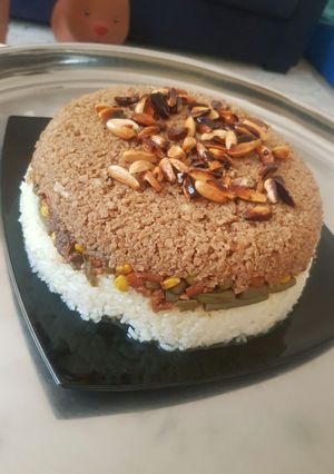 صورة لوصفة رز مع خضرة ولحمة