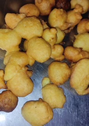 बेसन के पकौड़े(besan ke pakode recipe in hindi) रेसिपी मुख्य फोटो