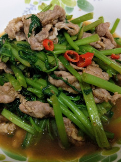 沙茶牛肉炒空心菜 的食譜成品照片