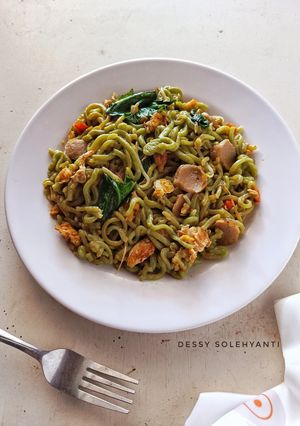 Foto resep Mie Home (Bayam Brazil) Goreng