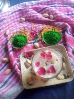 হোলি স্পেশাল সরবত ঠান্ডাই রেসিপির প্রধান ছবি