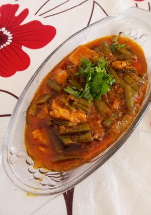 ગુવાર ઢોકળી નું શાક (Guvar Dhokli Shak Recipe In Guajrati) રેસીપી મુખ્ય ફોટો