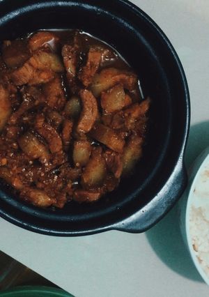 Hình của món Thịt kho mắm ruốc.
