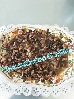 Una foto de Champiñones al ajillo con Thermomix
