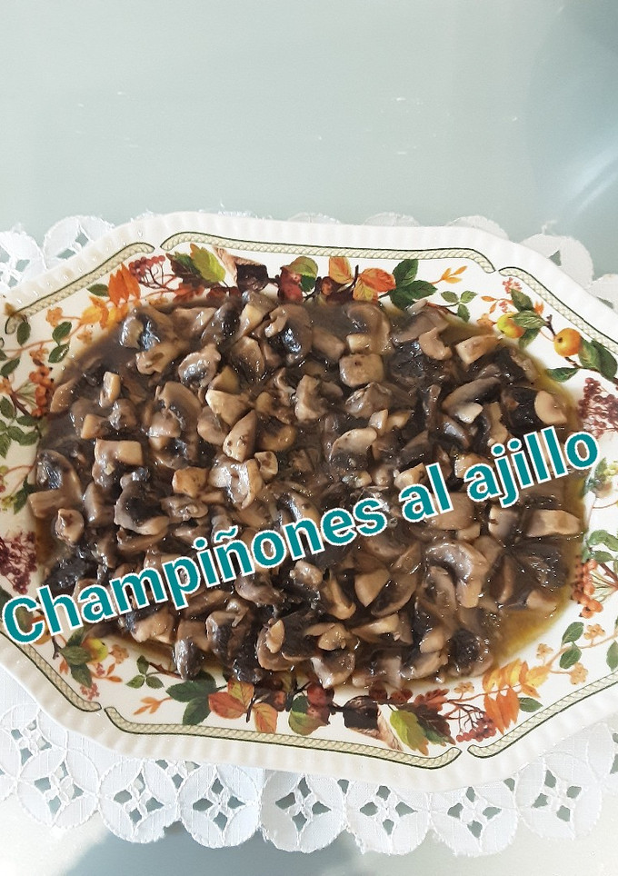 Una foto de Champiñones al ajillo con Thermomix