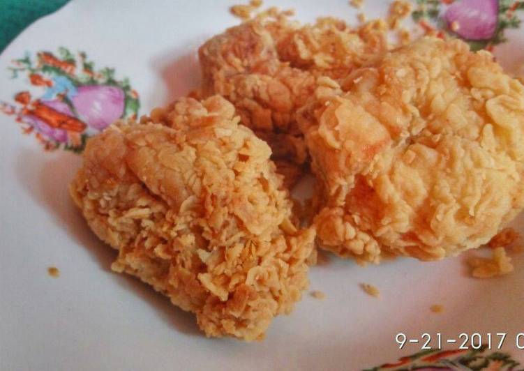 Bagaimana Membuat Ayam goreng ala2 KFC resep&#39;y Ci Xander, Enak