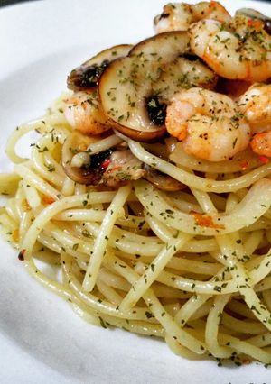Foto resep Spageti aglio olio with prawn and mushroom