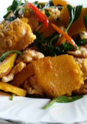 รูปของ ฟักทองผัดไข่