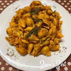 A picture of Conchiglie Pasta with Tomato and Basil.