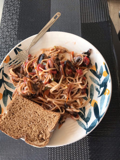 Una foto de Pastas de berenjenas con tomates secos