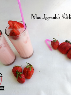 A picture of Strawberry Milkshake.