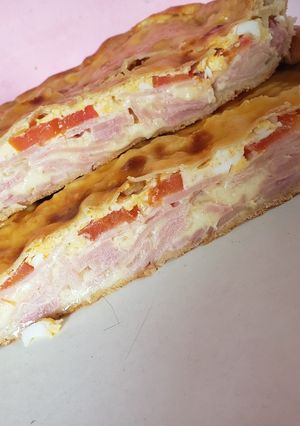 Una foto de Tarta de fiambre chivito