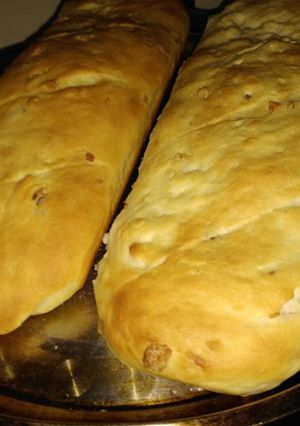 Una foto de Pan casero con chicharrón