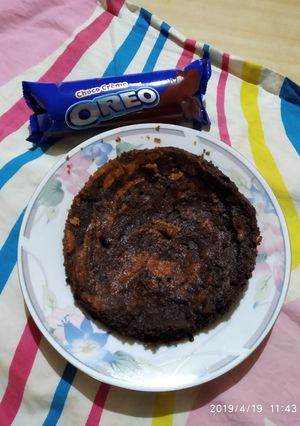 A picture of Orange Oreo Biscuit Marble Cake.