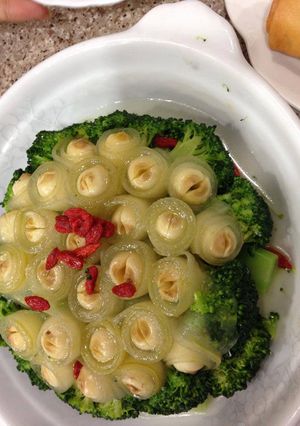 Hình của món Súp lơ hạt sen.