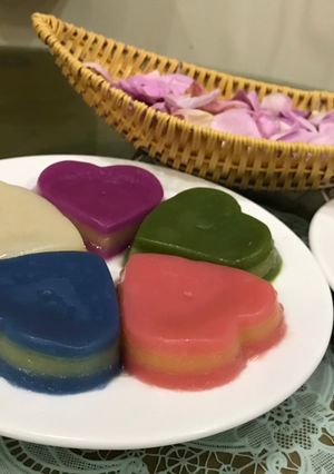 Hình của món Bánh da lợn ngũ sắc đậu xanh.