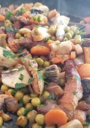 Une photo de Petits pois carottes aux lardons