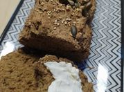 Una foto de pan integral con polvo de hornear