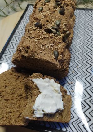 Una foto de Pan De Centeno Y Harina Integral Orgánica Sin Amasar / Pan Pura Fibra