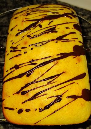 Una foto de Budín sin manteca limón/ naranja y chocolate