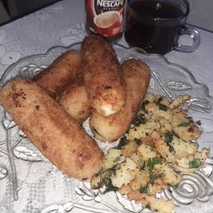 A picture of Stuffed cheese bread Fingers.