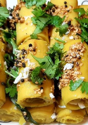 A picture of Khandvi recipe/Patudi /suralichi surali vadi.