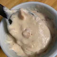 A picture of Insanely Delish Bacon Gravy.