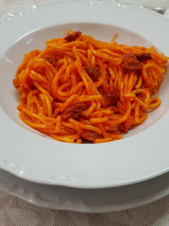 Una foto de Espagueti con tomate