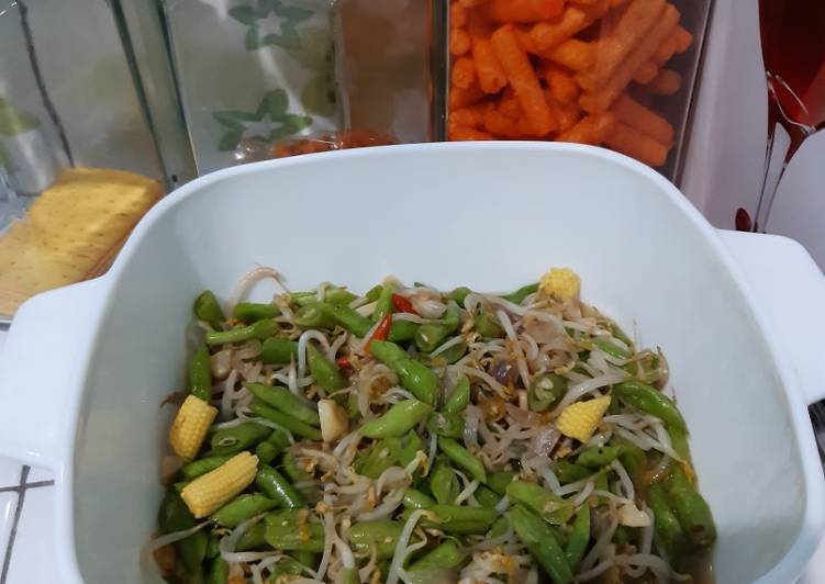 Langkah memasak Tumis toge buncis dan jagung muda Lezat