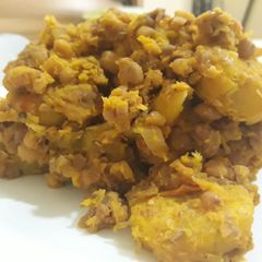 A picture of Porriage beans and ripe plantain.