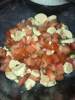 Una foto de Ensalada de hueva de merluza
