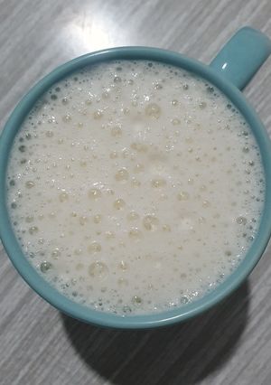 Una foto de Licuado de banana 🍌🥀