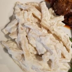 A picture of Creamy Parmesan Noodles.