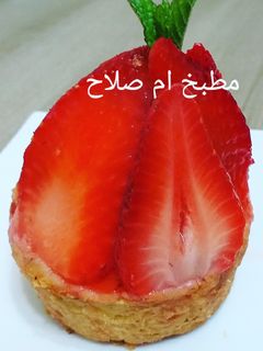 صورة لوصفة تارت الفراولة بديكور و حشو جديد