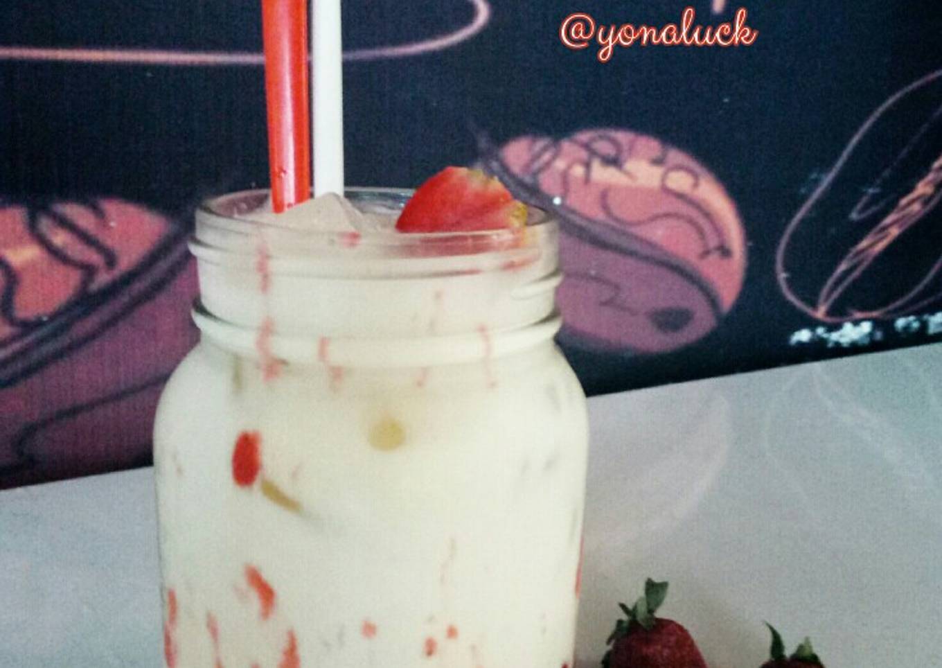 Korean Strawberry Milk